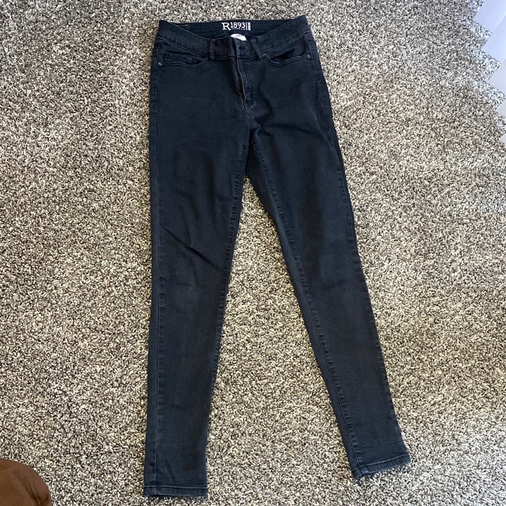 Black jeggings